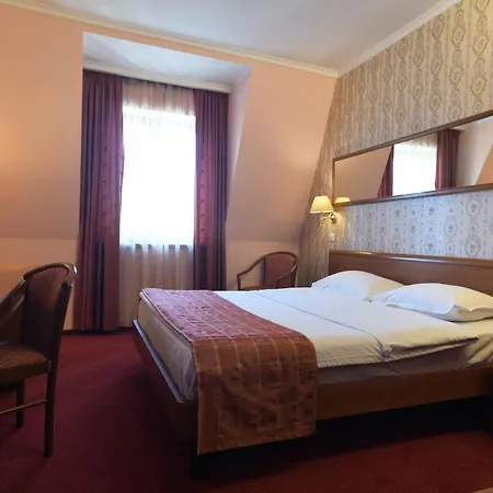 Hotel Brasov 3*